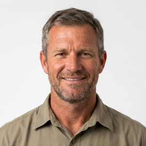 Portrait of a manager endorsing heavy-duty air filtration solutions